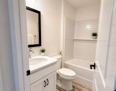 2440 Bowling Terrace - Photo Thumbnail 12