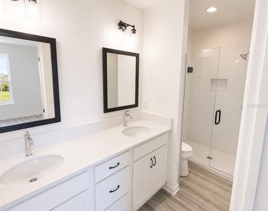 2440 Bowling Terrace - Photo Thumbnail 10