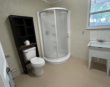119 W 10th Avenue - Photo Thumbnail 9