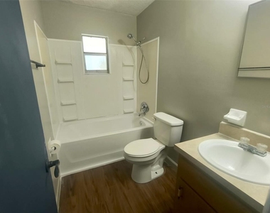 401 Hibiscus Avenue - Photo Thumbnail 5