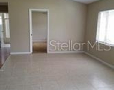 2 Perthshire Lane - Photo Thumbnail 16