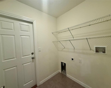 350 W Court Street - Photo Thumbnail 8