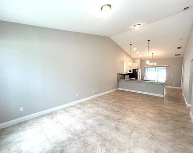 80 Buttonworth Drive - Photo Thumbnail 3