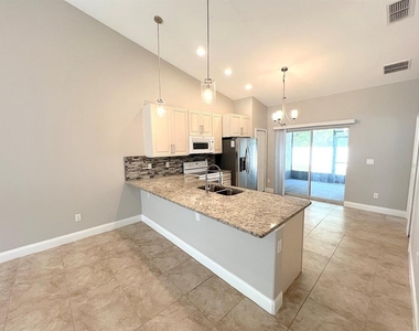 80 Buttonworth Drive - Photo Thumbnail 6