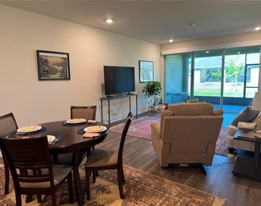 2615 Kinsale Lane - Photo Thumbnail 6