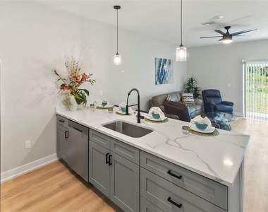 9155 Agate Street - Photo Thumbnail 7