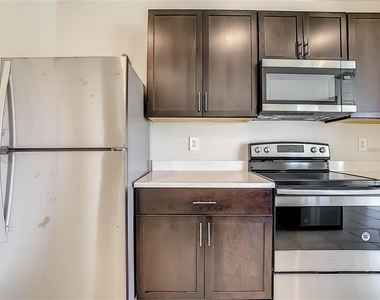 4203 Manatee Lane - Photo Thumbnail 18