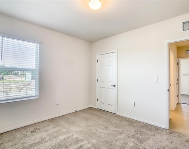 4203 Manatee Lane - Photo Thumbnail 36