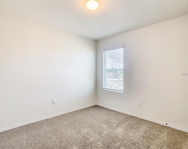 4203 Manatee Lane - Photo Thumbnail 32