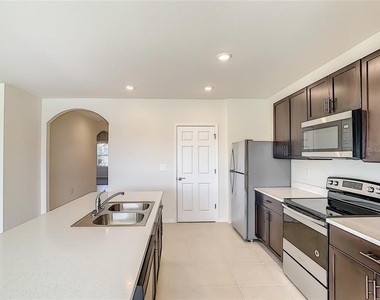 4203 Manatee Lane - Photo Thumbnail 9