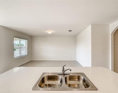 4203 Manatee Lane - Photo Thumbnail 14
