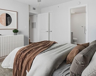 1015 Ohana Way - Photo Thumbnail 25