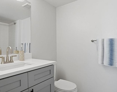 1015 Ohana Way - Photo Thumbnail 23