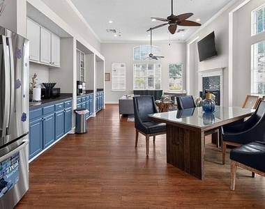 1015 Ohana Way - Photo Thumbnail 12