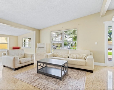 3115 Bay Drive - Photo Thumbnail 9