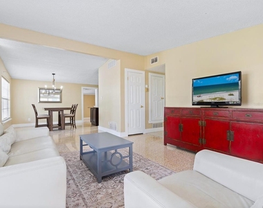 3115 Bay Drive - Photo Thumbnail 10