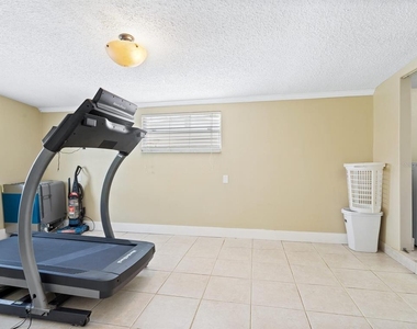 3115 Bay Drive - Photo Thumbnail 20