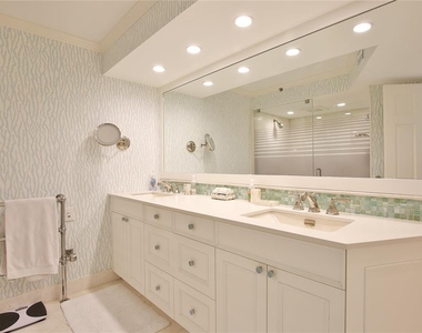 775 Longboat Club Road - Photo Thumbnail 17