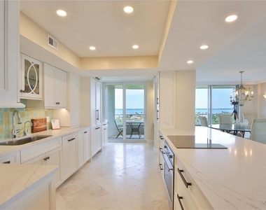 775 Longboat Club Road - Photo Thumbnail 11