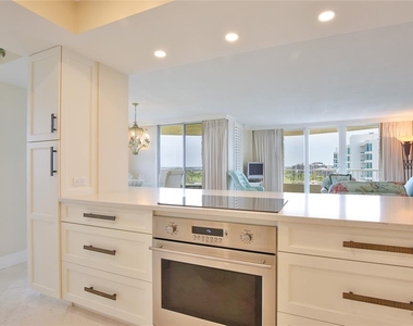 775 Longboat Club Road - Photo Thumbnail 8
