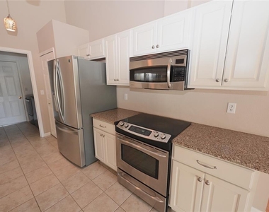6535 Canary Street - Photo Thumbnail 9