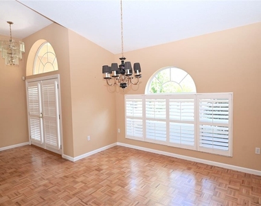 6535 Canary Street - Photo Thumbnail 2