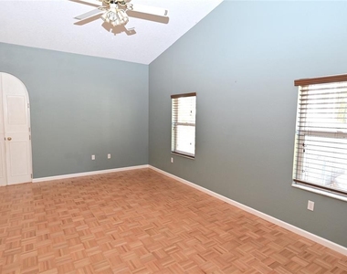 6535 Canary Street - Photo Thumbnail 12