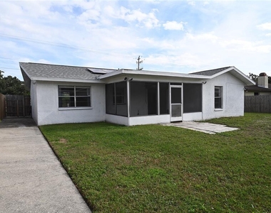 6524 Mauna Loa Boulevard - Photo Thumbnail 19