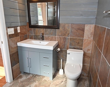6524 Mauna Loa Boulevard - Photo Thumbnail 14