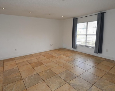 6524 Mauna Loa Boulevard - Photo Thumbnail 7