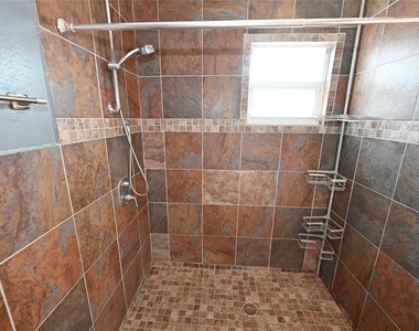 6524 Mauna Loa Boulevard - Photo Thumbnail 13