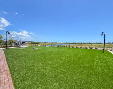 137 Whiteland Bend - Photo Thumbnail 25