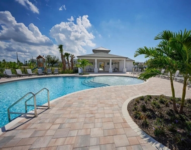 137 Whiteland Bend - Photo Thumbnail 20