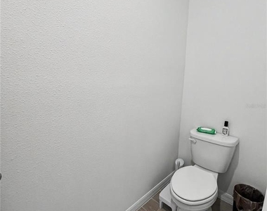 137 Whiteland Bend - Photo Thumbnail 11