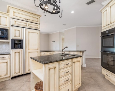 4561 Murcia Boulevard - Photo Thumbnail 10