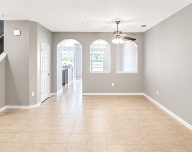 3696 Parkridge Circle - Photo Thumbnail 1