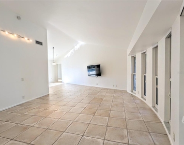 5456 Azure Way - Photo Thumbnail 14