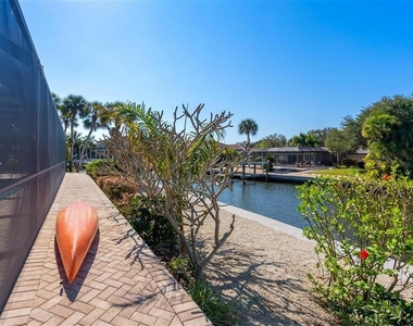5456 Azure Way - Photo Thumbnail 39