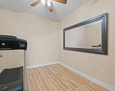6100 Jessie Harbor Drive - Photo Thumbnail 14