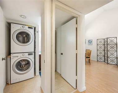 1626 Brookhouse Drive - Photo Thumbnail 14