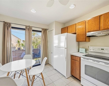 1626 Brookhouse Drive - Photo Thumbnail 12
