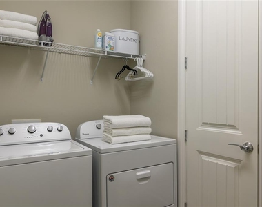 12203 Seabrook Avenue - Photo Thumbnail 21
