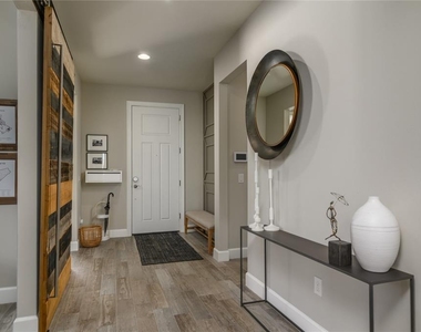 12203 Seabrook Avenue - Photo Thumbnail 4