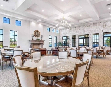 288 Toscavilla Boulevard - Photo Thumbnail 28