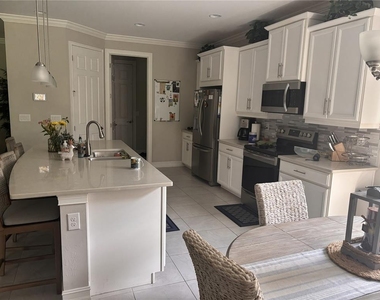 288 Toscavilla Boulevard - Photo Thumbnail 5