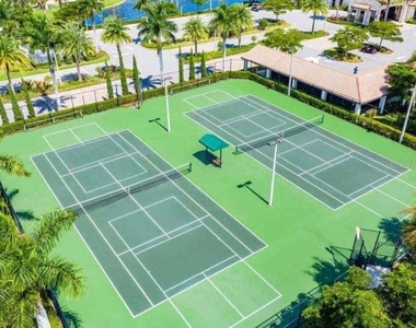 288 Toscavilla Boulevard - Photo Thumbnail 27