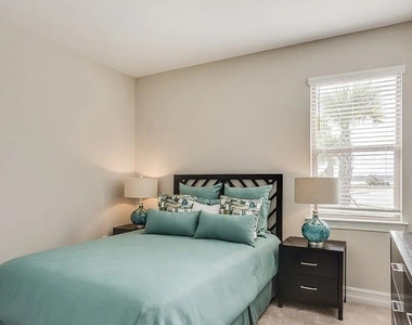 288 Toscavilla Boulevard - Photo Thumbnail 11