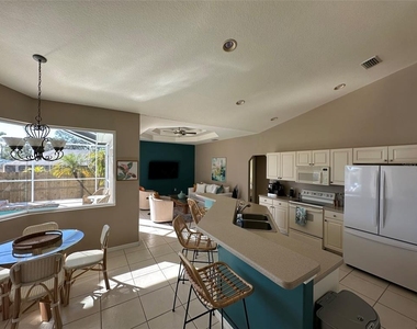 4580 Crystal Road - Photo Thumbnail 8