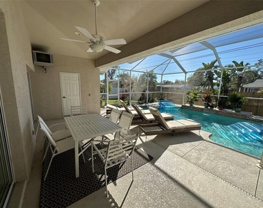 4580 Crystal Road - Photo Thumbnail 14