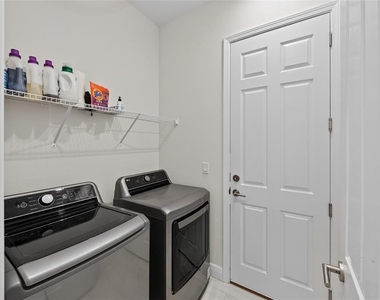 5504 Title Row Drive - Photo Thumbnail 19